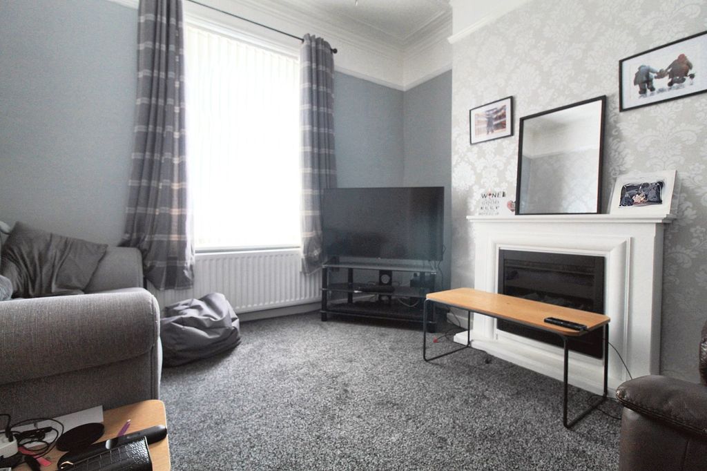 Property photo 2 of 7