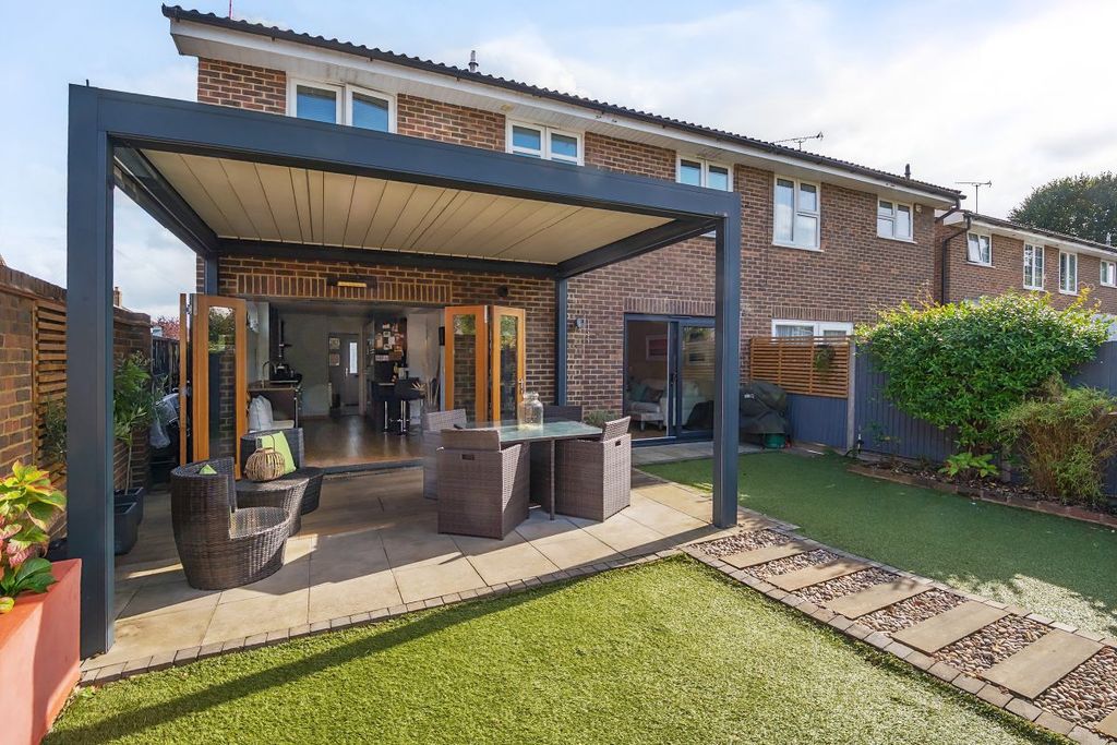 Property photo 2 of 22