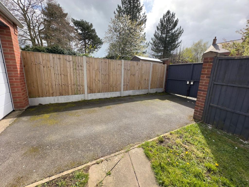 Additional image 17 of 5 bed detached house to rentGlendale, Lawley Village, Telford, Shropshire TF4