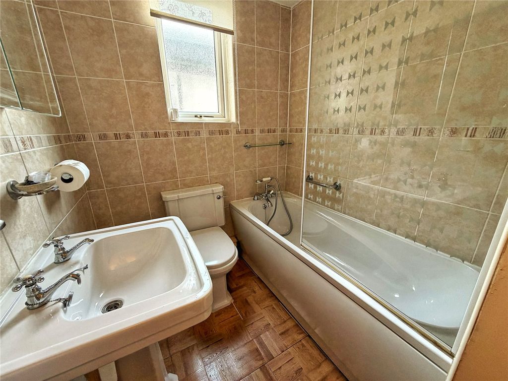 Property photo 3 of 18 Picture No. 28