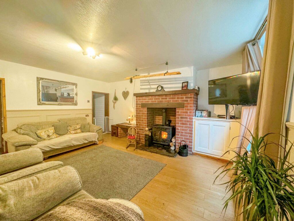 Property photo 3 of 30