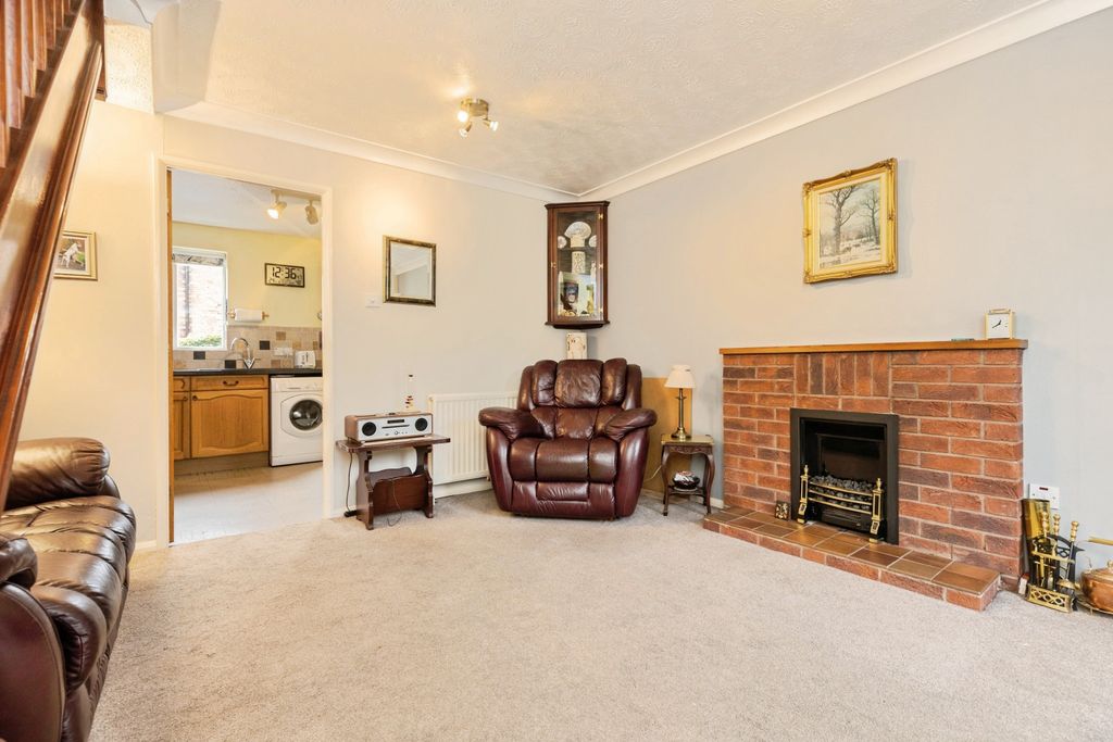 Property photo 2 of 13