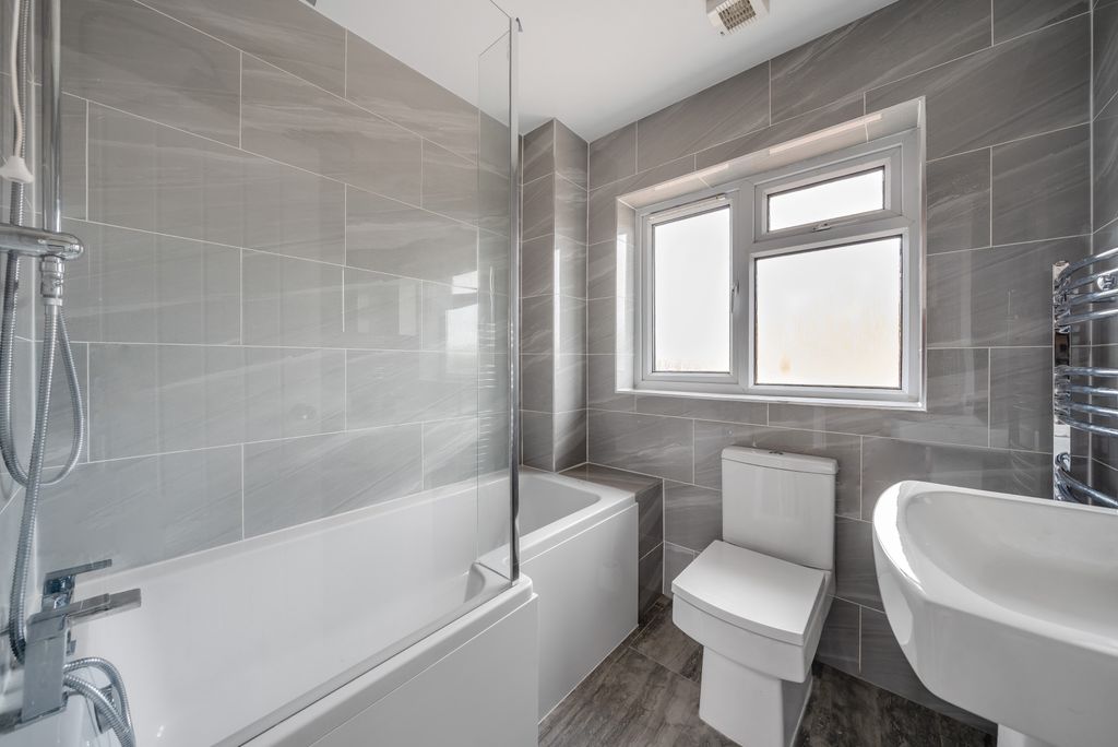 Additional image 6 of 2 bed terraced house to rentRadcot Close, Maidenhead SL6