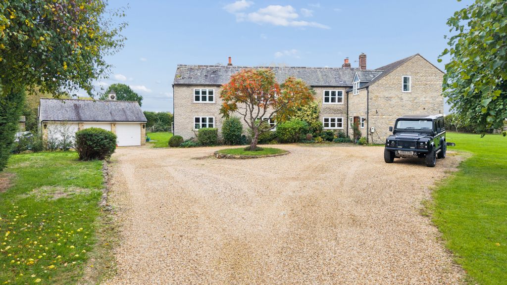 Property photo 1 of 25 Dji_20261015100753_0751_D-3Ec7Ed8B92E7F8B1327492Bd95ee20F3