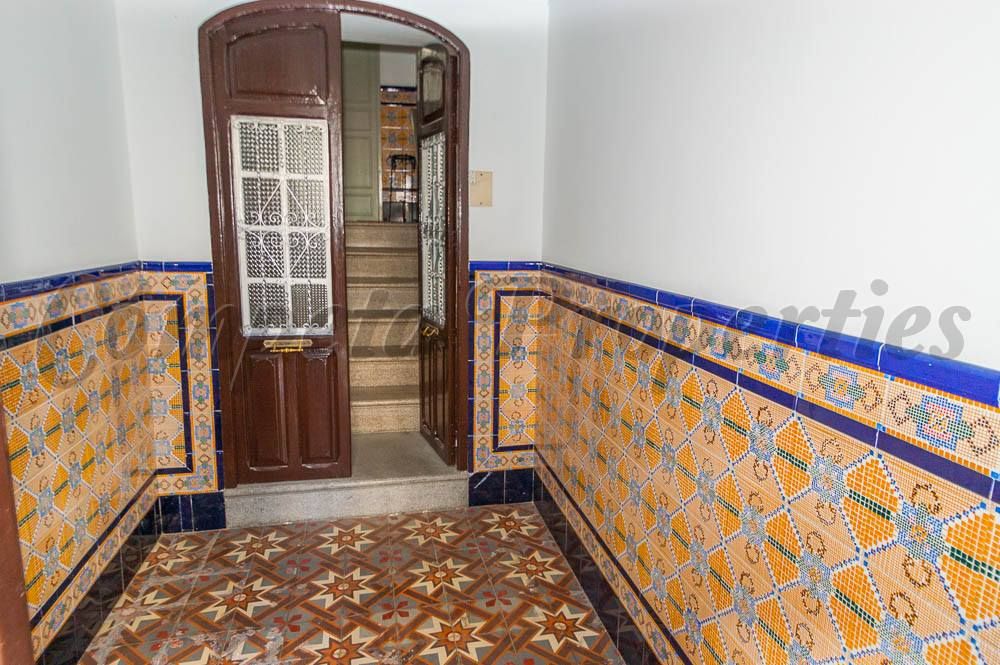 Property photo 2 of 24