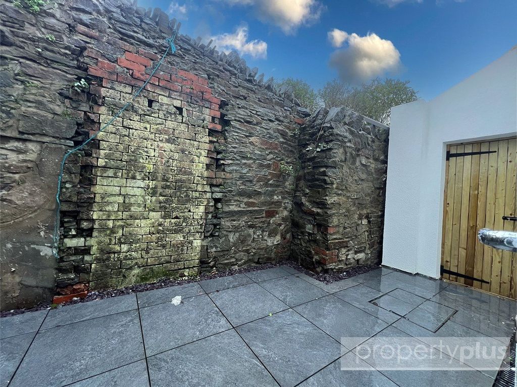 Property photo 2 of 16 Picture No. 16