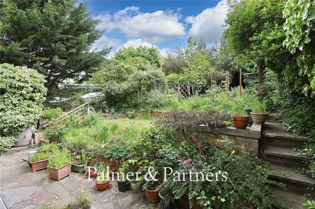 Property photo 3 of 31 Picture No. 23