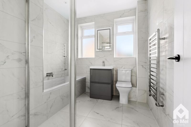 Property photo 3 of 9 Photo 2