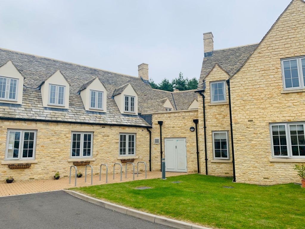 Property photo 1 of 9