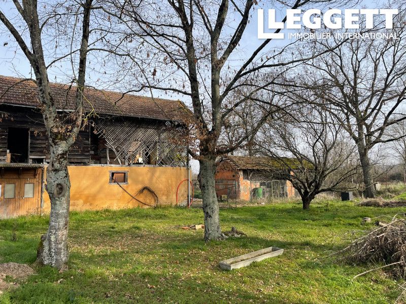 Property photo 3 of 10
