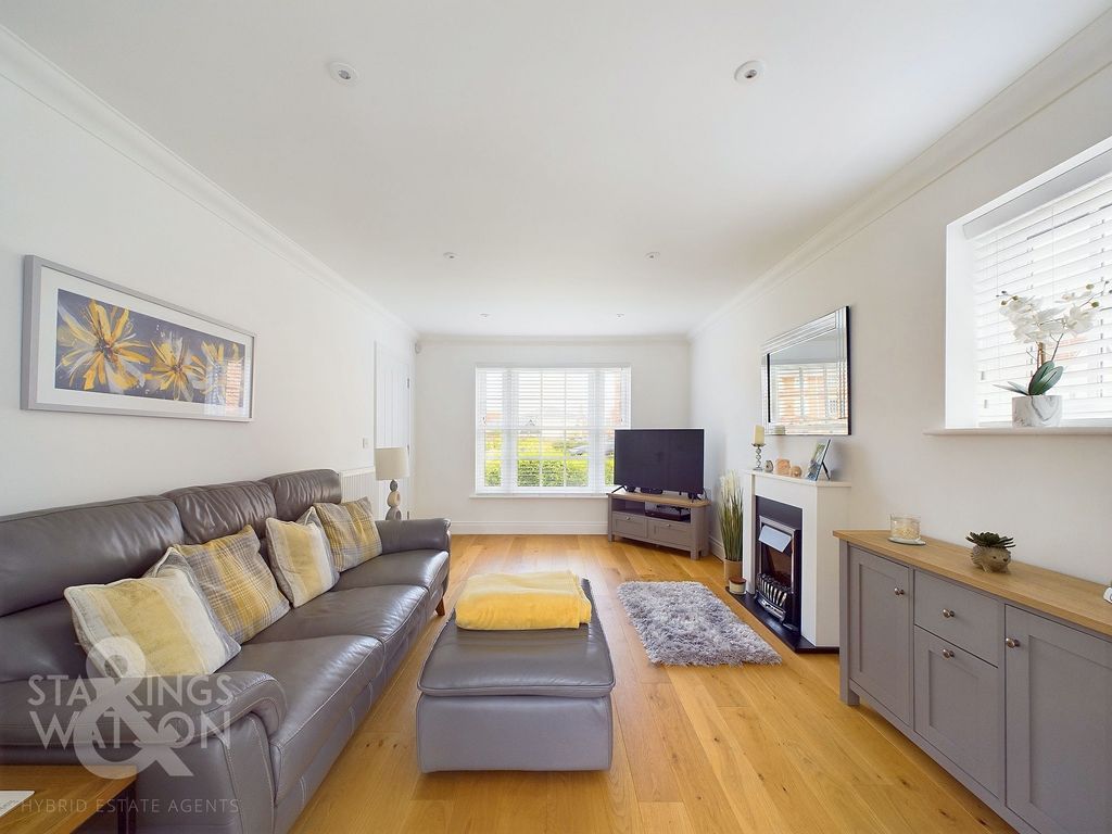 Property photo 2 of 23