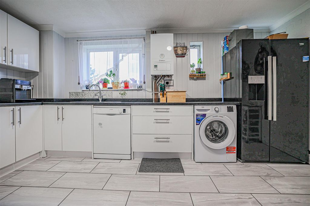 Property photo 2 of 23 980A1545.Jpg
