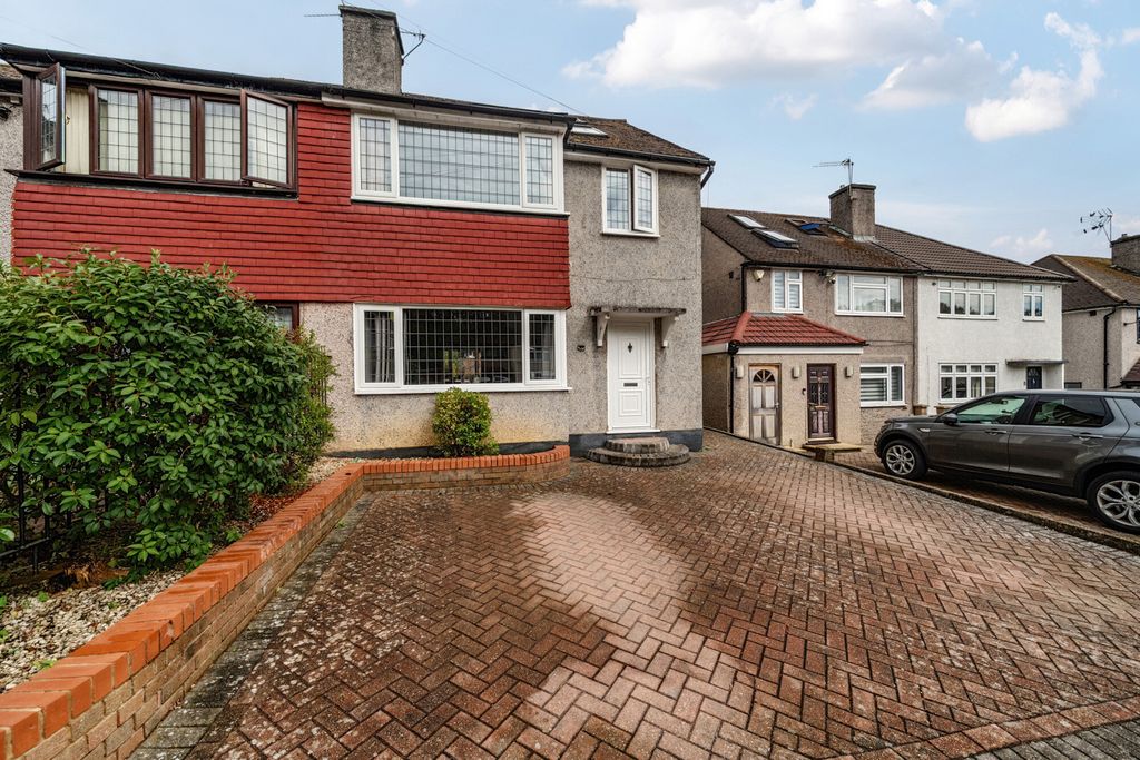 Property photo 1 of 20 1510462-1-6A90159...