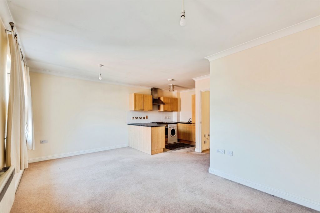 Property photo 3 of 9