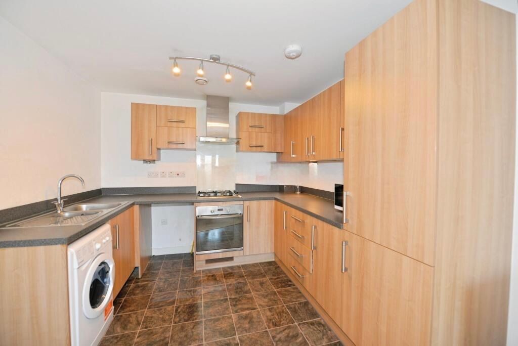 Property photo 3 of 12