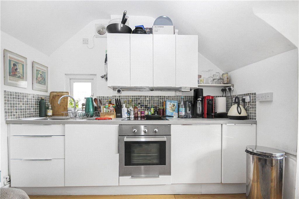 Property photo 2 of 8 Kitchen