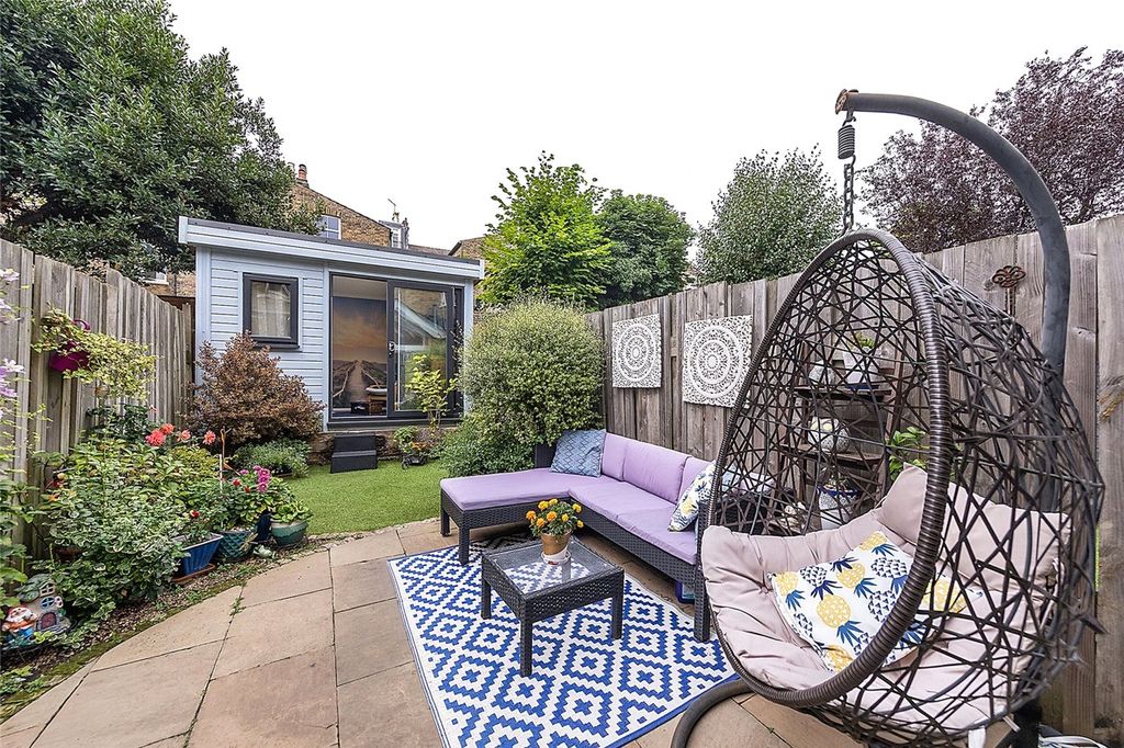 Property photo 3 of 9 Picture No. 04