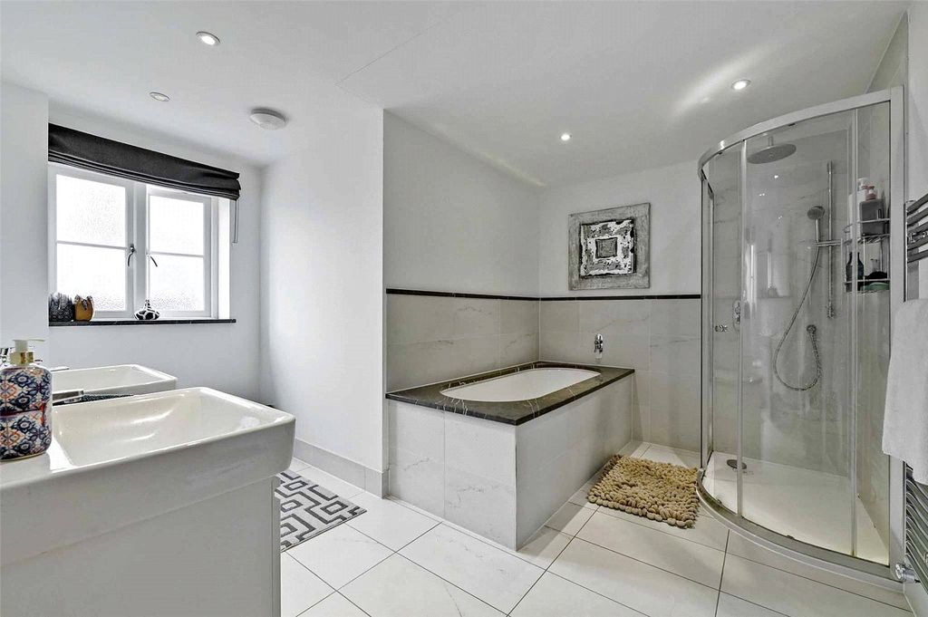 Additional image 11 of 3 bed flat for saleBrocas Street, Eton, Windsor, Berkshire SL4