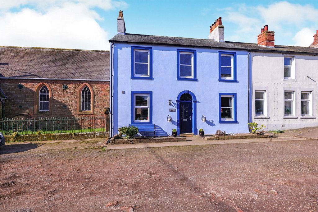 Property photo 1 of 10 Outside