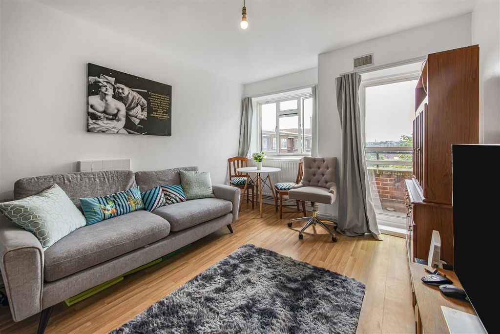 Property photo 1 of 8 Reception, Rollo Court, Eden Harper Sw11