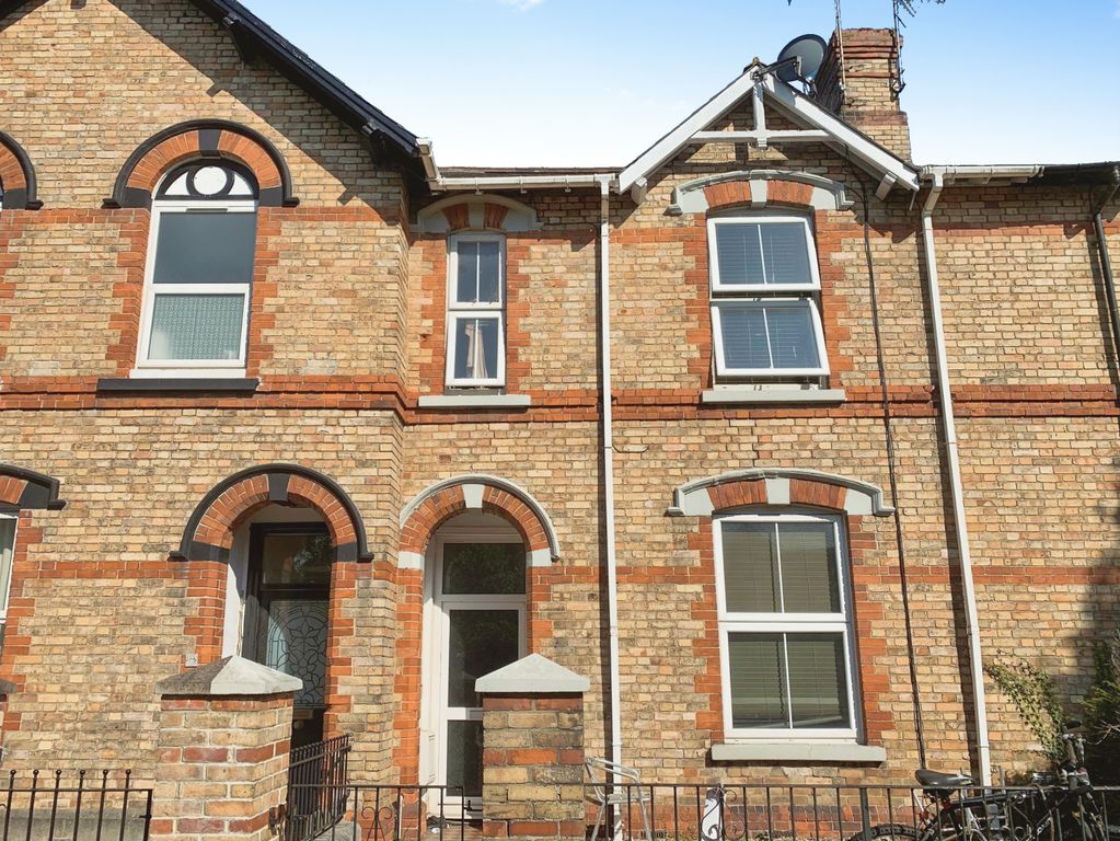 Property photo 1 of 5