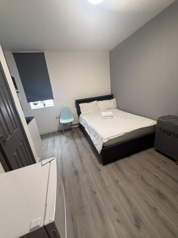 Property photo 2 of 3