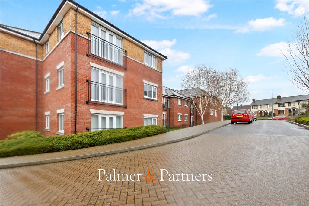 Property photo 1 of 3 Picture No. 12