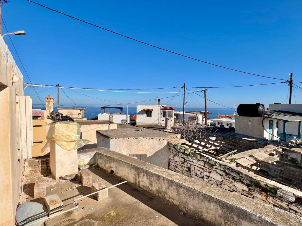 Property photo 3 of 25