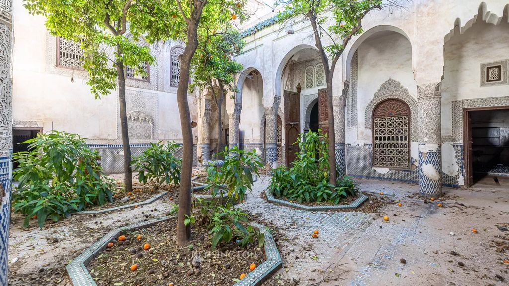 Property photo 3 of 23