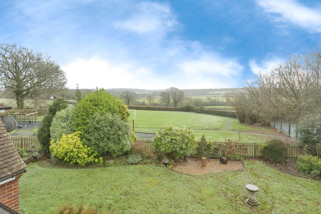 Property photo 3 of 22 Pbox-Img.Jpg