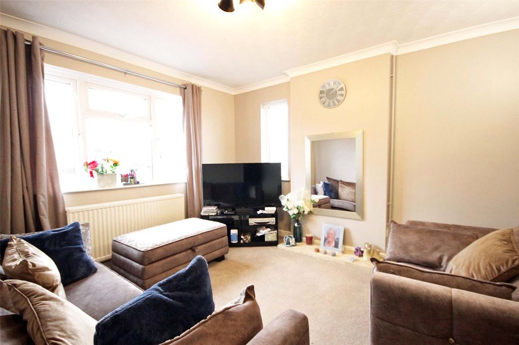 Property photo 3 of 10 Picture No. 01