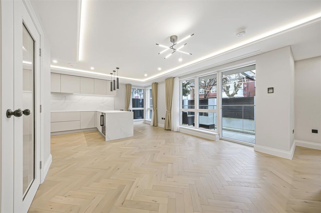 Property photo 1 of 29