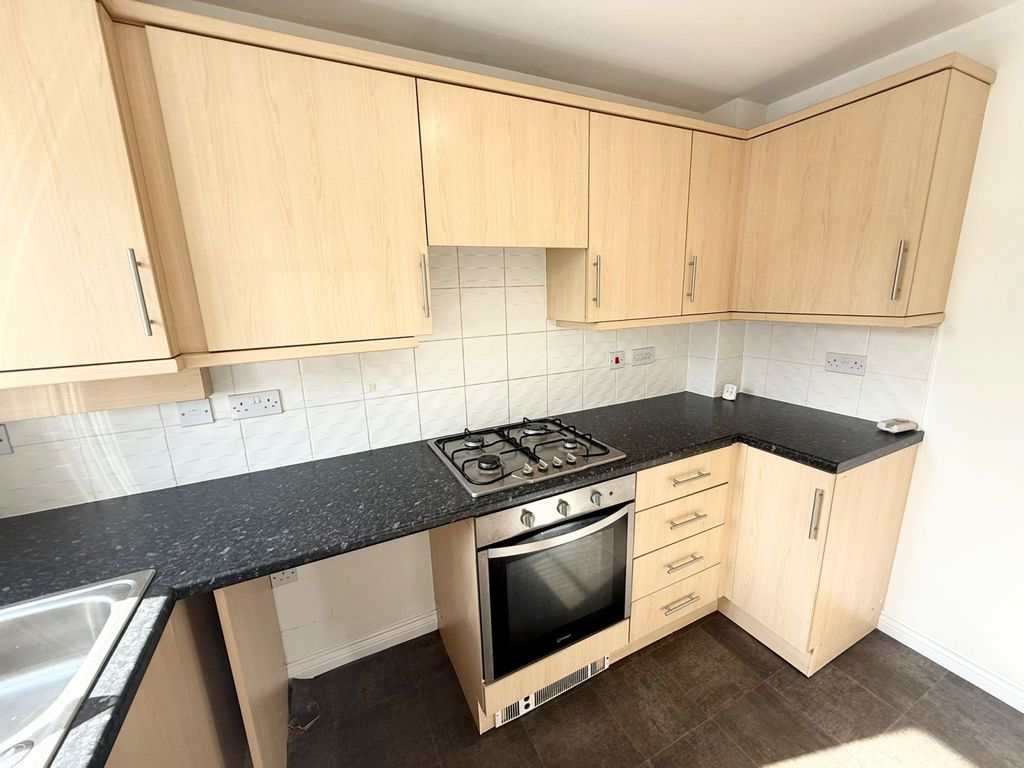 Property photo 3 of 16 Gallery