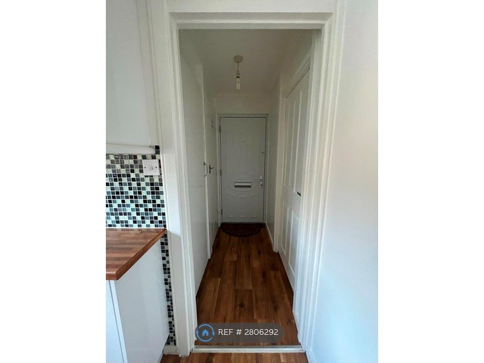Property photo 2 of 26
