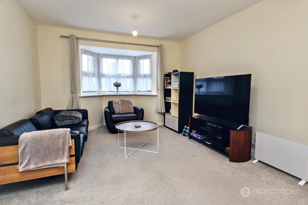 Property photo 3 of 14 4794734