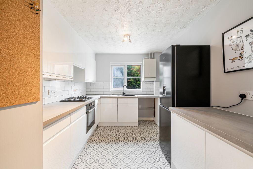 Property photo 3 of 18 Gallery