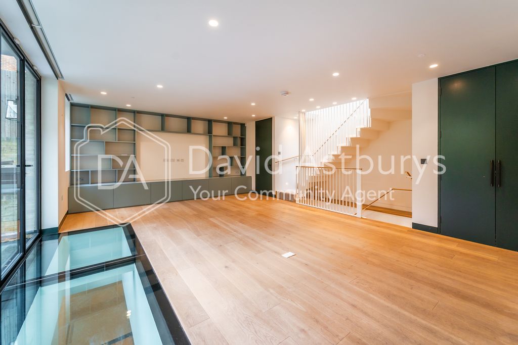 Property photo 3 of 24 Ndb00462-Edit