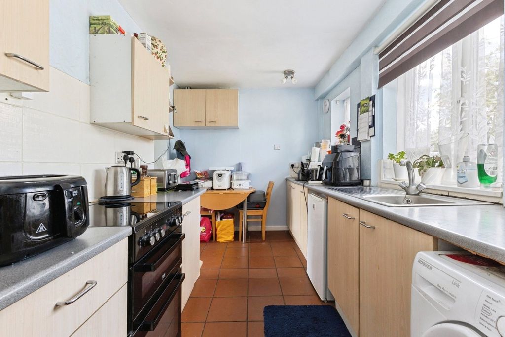 Property photo 3 of 17 Picture No. 22