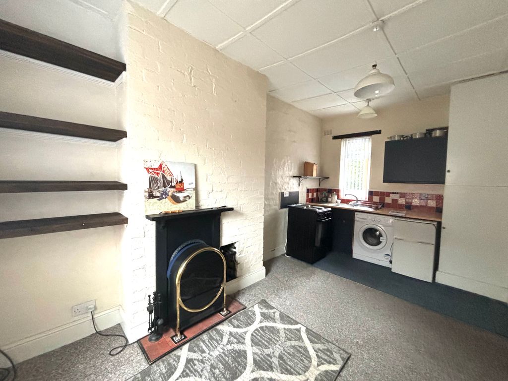 Property photo 3 of 6