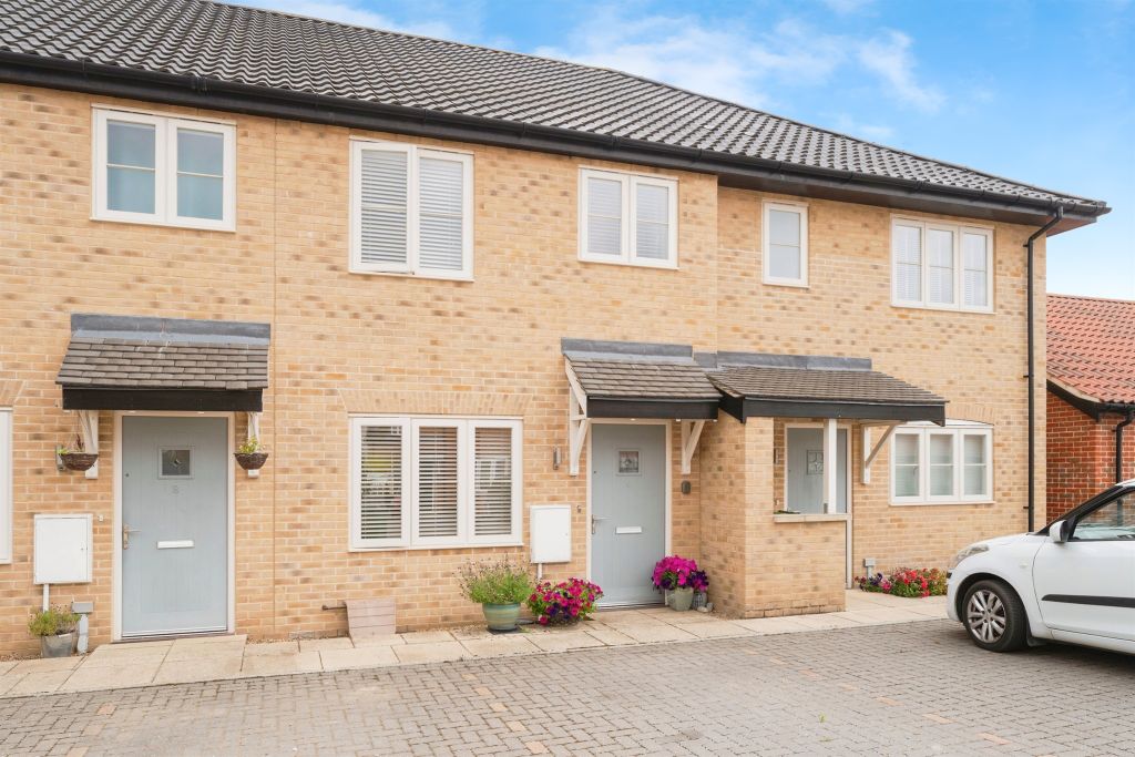 Property photo 1 of 18