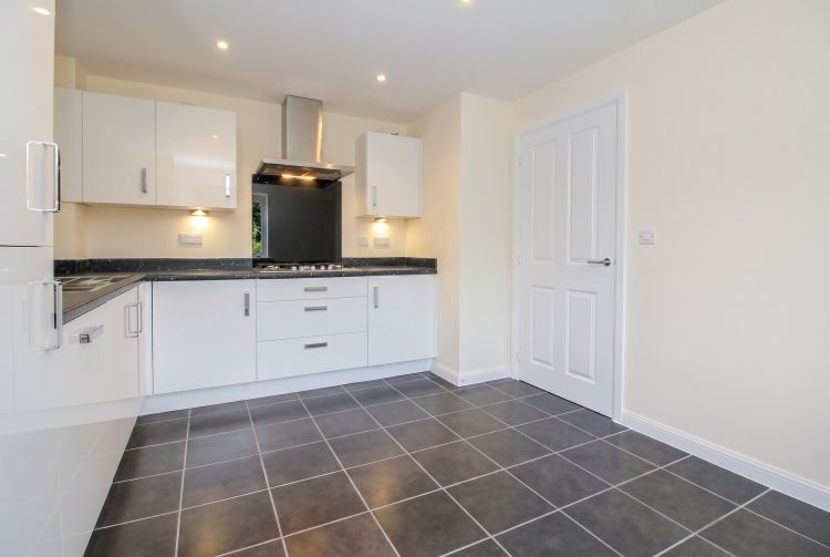 Property photo 2 of 9 331956