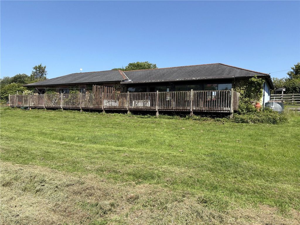 Property photo 3 of 12 Picture No. 03