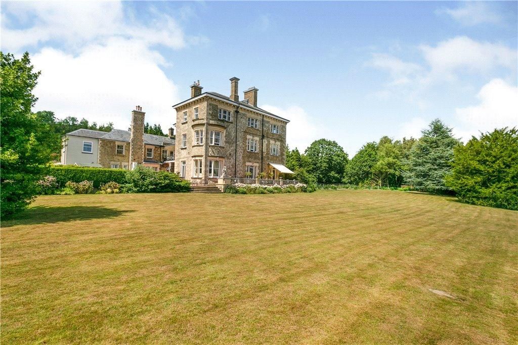Property photo 1 of 34