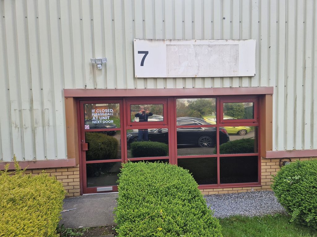 Property photo 2 of 6