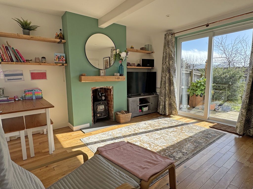 Property photo 1 of 18 Photo 7