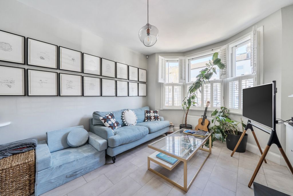 Property photo 2 of 26 1438527-29-69d50B...