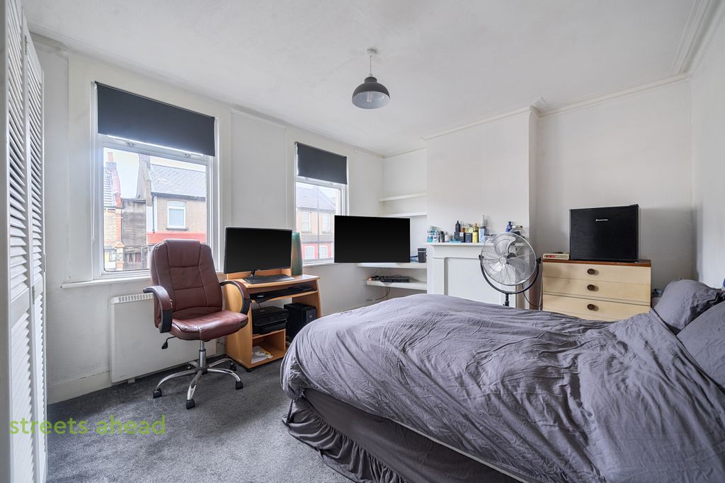 Property photo 2 of 18 B6Ed789F-d6d1-491...