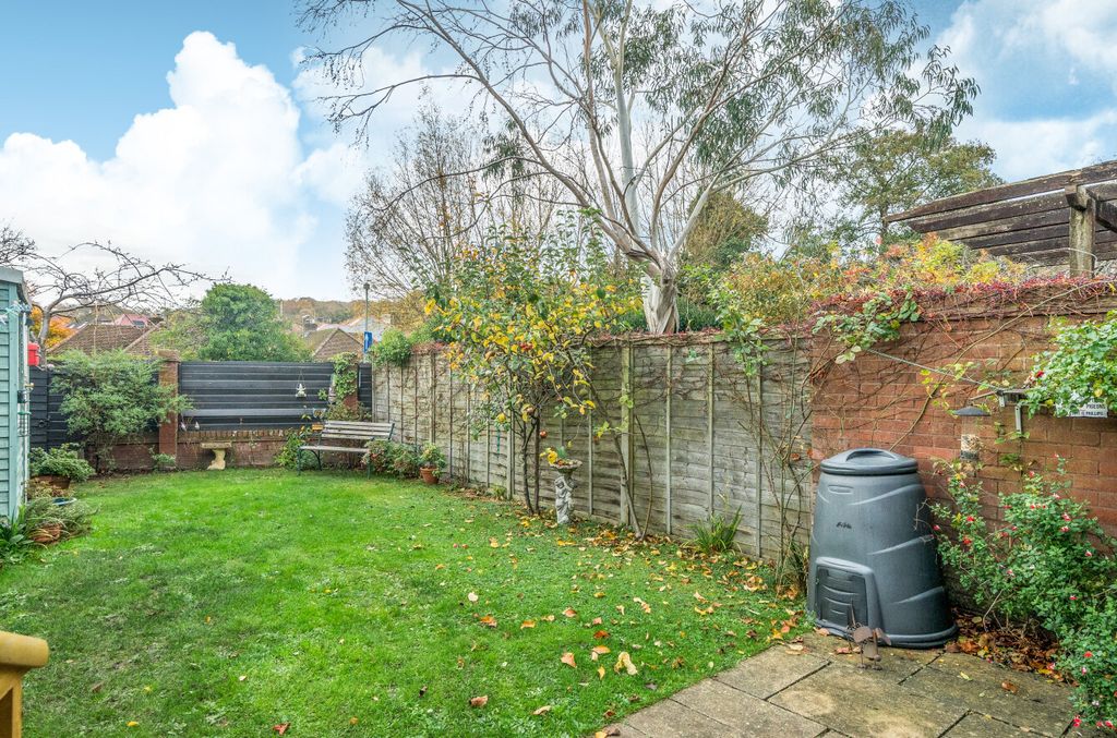 Property photo 3 of 39 1374717-4-690B45E...