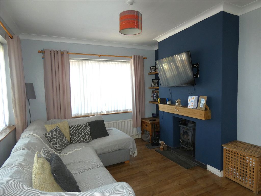 Property photo 3 of 21 Picture No. 32
