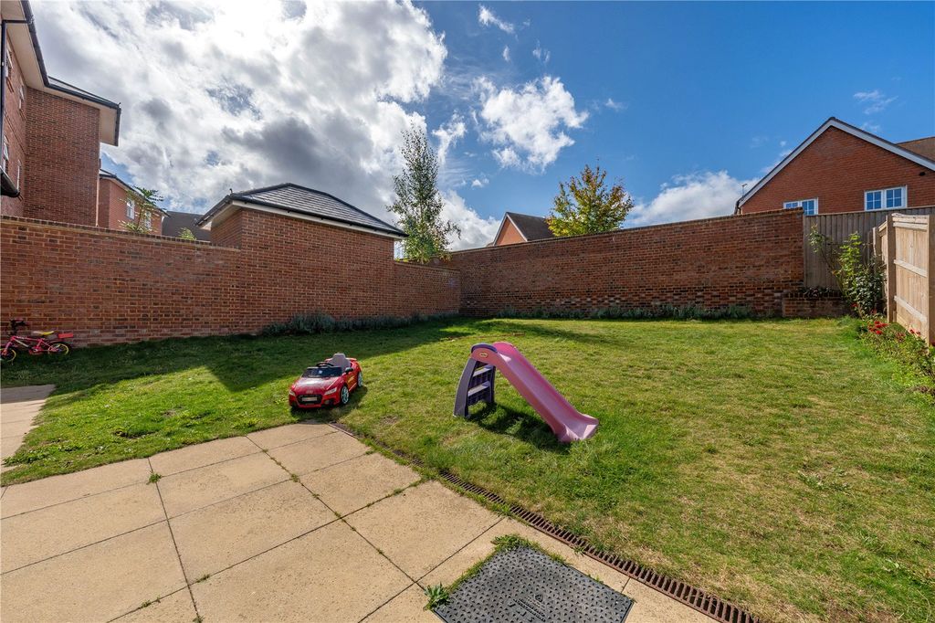 Property photo 3 of 16 Picture No. 13